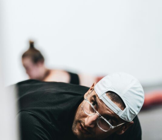 봄철 직장인을 위한 필라테스: 에너지 충전과 몸의 균형을 찾는 방법